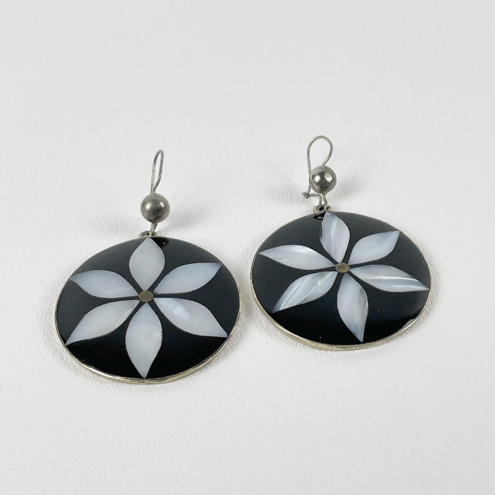 Alpaca Silver Mother of Pearl Flower Earrings